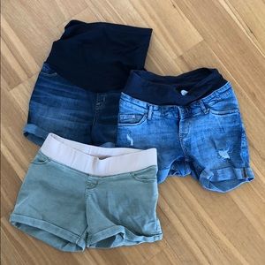 Maternity shorts bundle